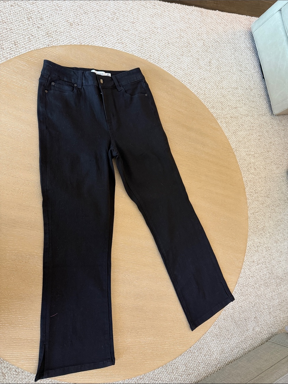 Tahari Black Women’s Wide-Leg Jeans